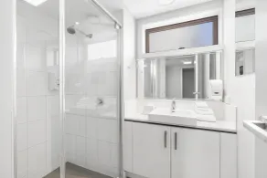 Essence Apartments Chermside - Baño