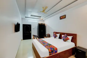 FabHotel Pushpa Grand - Room