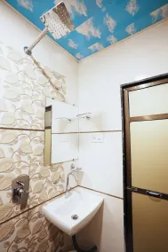 THE UNITED HOTEL - Baño