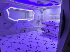 Xi'an Xianyang International Airport Space Capsule Hotel - Camera