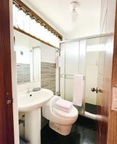 Allincay Cusco Apart Hotel - Bathroom