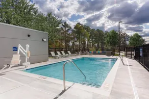 Tru by Hilton Ashland - Piscine
