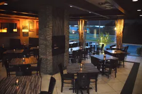Unique Suites Hotel - Restaurant