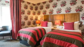 The Coed-Y-Mwstwr Hotel - Habitación
