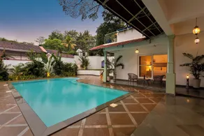 Aroha Palms Majestic - Piscina