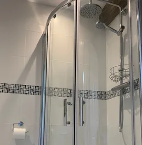 Garden Barn - Bathroom