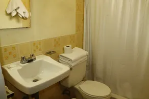 Hotel Mac Arthur - Bathroom