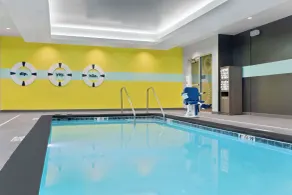Tru By Hilton Lincoln East - Pool