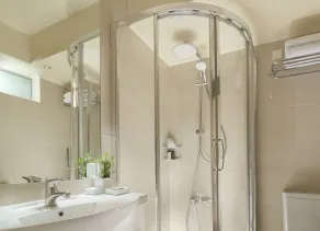 Blazer Suites Hotel - Chambre