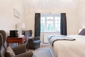 Hurtwood Hotel - Room