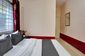 Hotel Century Inn - Værelse