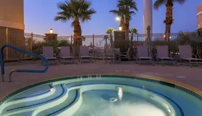 Holiday Inn Express Las Vegas Stadium Area by IHG - Piscine