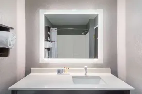 Hawthorn Extended Stay by Wyndham Columbus West - Salle de bain