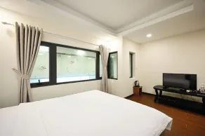 Red Sun Airport Saigon Hotel - Room