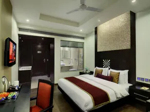 Hotel Godwin Deluxe New Delhi Awarded Best Hotel 2025- Free Airport Pick-Up - Room