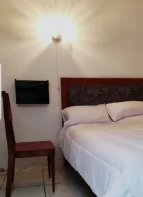 El Hijo del Sol - Room