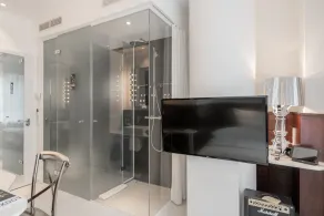 Ruby Coco Hotel Dusseldorf by IHG - Bathroom