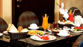 Queens Suite Hotel - Restaurant
