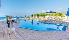 Pyrgos Blue - Piscine