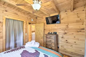Creekside Cabin in the Blue Ridge Mountains! - Intérieur