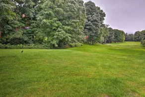 Vernon Condo w/ Deck, Near Appalachian Trail! - Interior