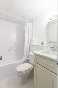Harvard Square Home in Heart of Cambridge - Badezimmer