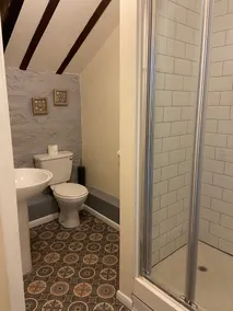 Woodleigh Coach House - Bathroom