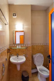 Family Hotel Jemelly - Bathroom