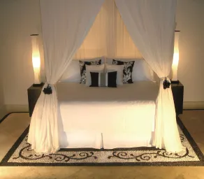 Tentaciones Hotel & Lounge Pool - Adults Only - Camera