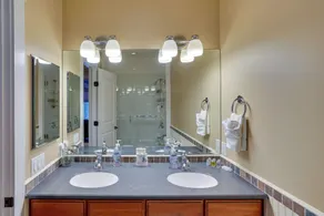Stockbridge Retreat w/ Pool & Hot Tub! - Innvendig