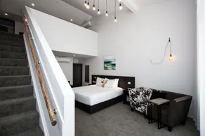 The Metrotel - Chambre