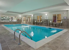 Holiday Inn Express & Suites Dayton South Franklin by IHG - Piscine