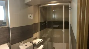 Oianume - Bathroom