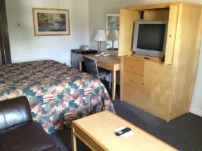 Eastglen Inn - Room