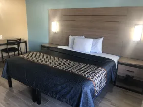 Luxury Inn & Suites - Zimmer