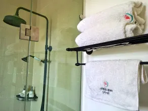 Baisha Flamingo Hotel - Bathroom