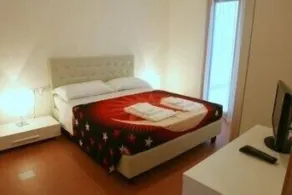 Lacroma Aparthotel - Chambre