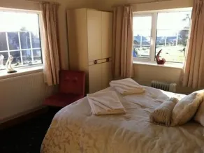 The Coach & Horses Inn - Room