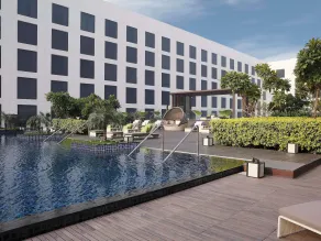 Novotel New Delhi Aerocity - Pool