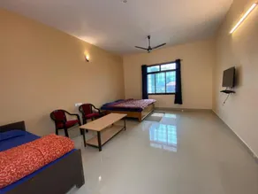 Goroomgo Kanara Bhimtal - Room