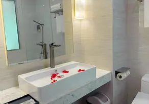 lee hotel lat phrao - Bathroom