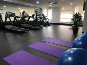 Days Hotel & Suites by Wyndham KL - Chan Sow Lin MRT or LRT - Sala de fitness