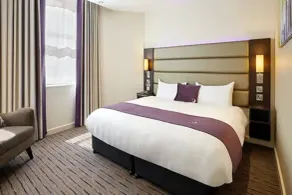 Premier Inn Oban - Room