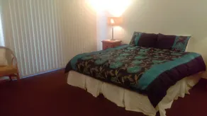 Hill Top Country Guest House - Room