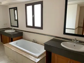 Townhouse Villa Marassi North Coast - Badrum