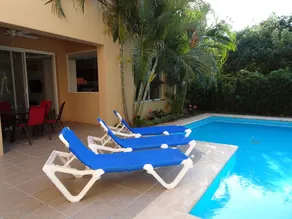 La Salamandra - Piscina