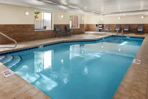 Fairfield Inn & Suites by Marriott Columbus East - Piscine