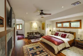East Hampton Art House Bed and Breakfast - Chambre
