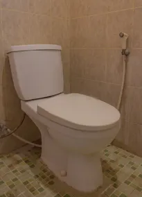 Hotel O near Universitas Pelita Harapan formerly Pelangi Guest House - Bathroom