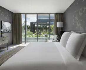 Four Seasons Hotel Bengaluru at Embassy ONE - Room